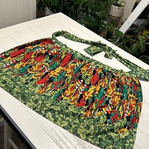 Adjustable adult 1 size all hot chilli pepper, garlic jalapeño reversible apron